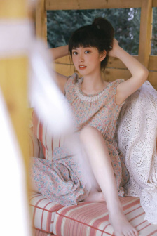 喜爱夜蒲2大尺度吃乳